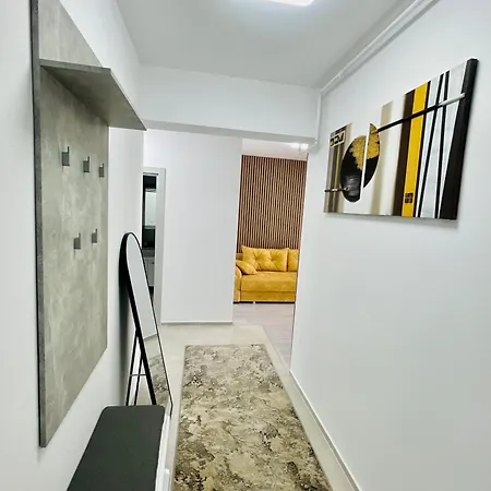 Gold House Apartment Bucharest
